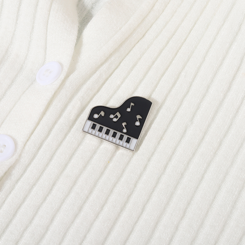 Concert Enamel Pin Piano Violi - Musical Instrument Horn ulasan dan harga